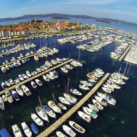 Lejlighed 2 Bedroom Nice Apartment In Biograd Opatijski Torovi