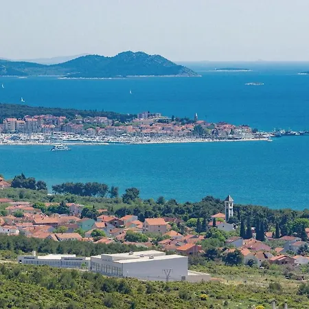 2 Bedroom Nice Apartment In Biograd Opatijski Torovi