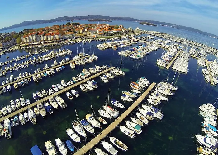 Lägenhet Cozy Apartment In Biograd With Kitchen Opatijski Torovi
